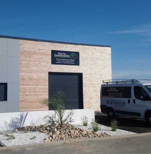 Construction du local commercial Construction du local commercial